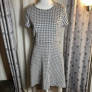 Speechless Monochrome Houndstooth Mini Dress